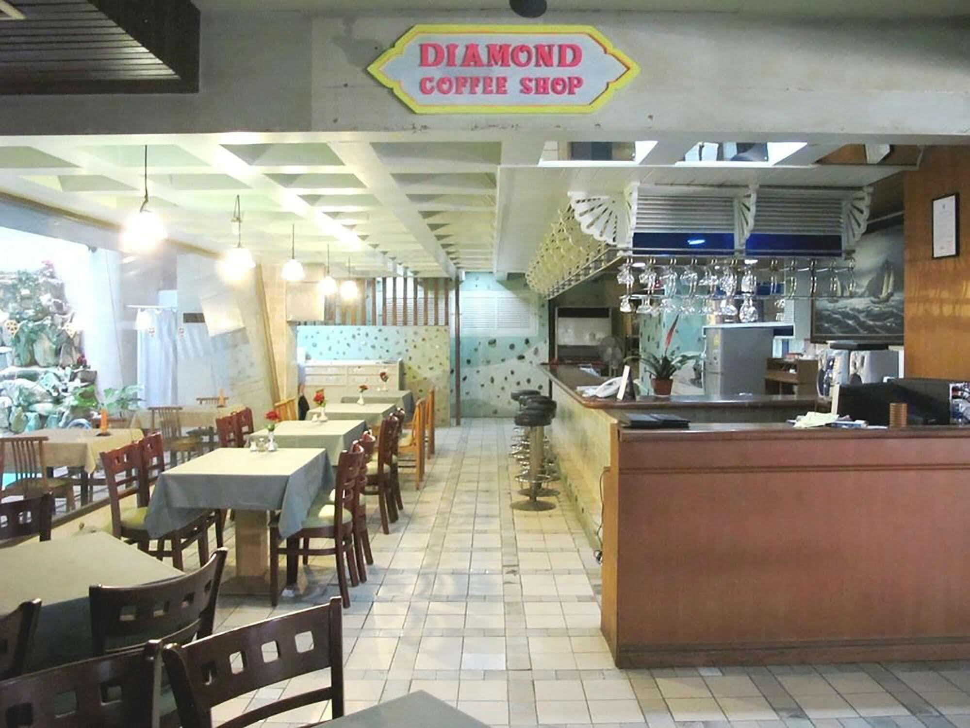 Diamond Beach Hotel Pattaya Esterno foto