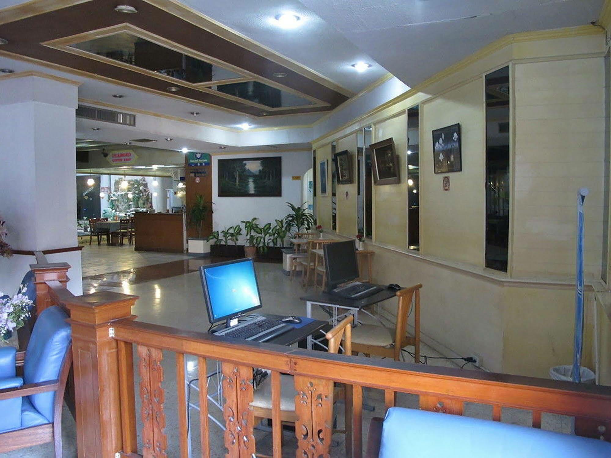 Diamond Beach Hotel Pattaya Esterno foto