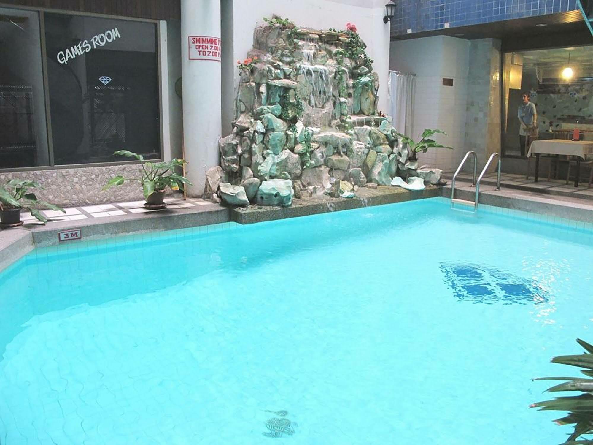 Diamond Beach Hotel Pattaya Esterno foto